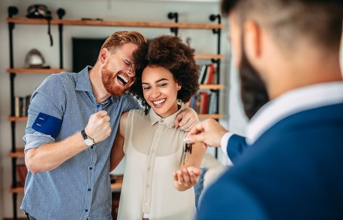 Faut-il louer ou acheter une première maison? - Multi-Prêts Hypothèques