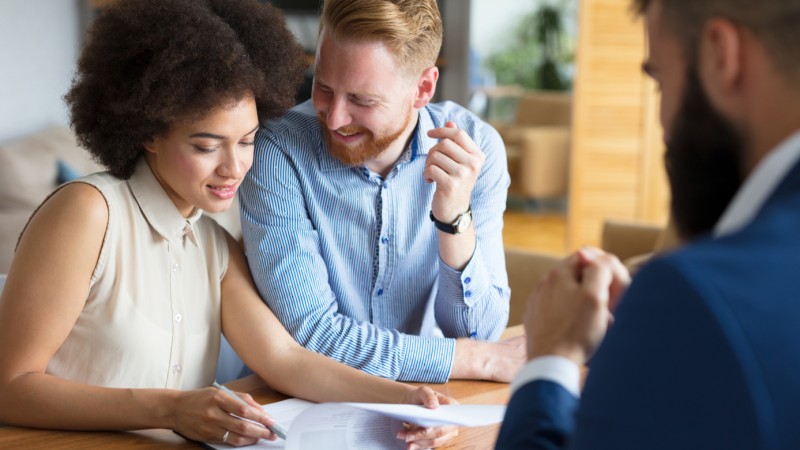 Should you consult a mortgage broker when the key interest rate goes up? - Multi-Prêts Mortgages