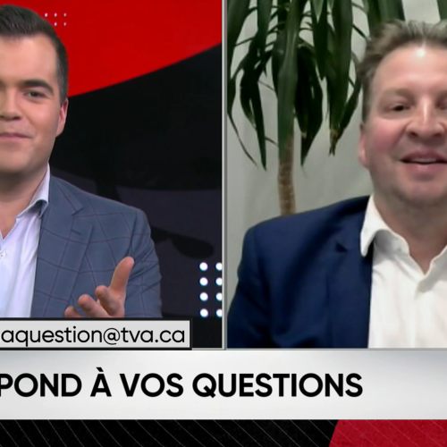 Un journaliste de TVA avec un conseiller de Multi-Prêt abordant le sujet du renouvellement hypothécaire lors d'une entrevue télévisée